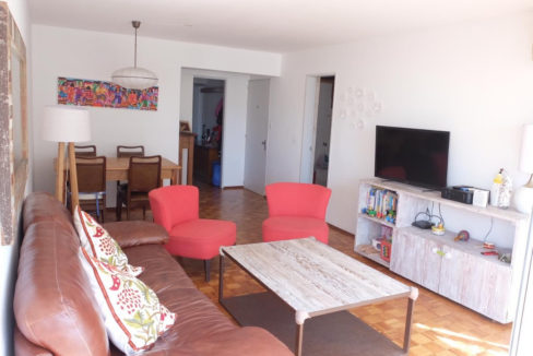impecable-excelente-ubicacion-piso-alto-banado-en-sol-D_NQ_NP_980997-MLU30230205289_052019-F